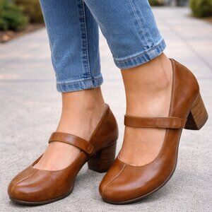Tsubo Tan Leather Mary Jane Heels Size 7 (EU 37) Comfort Strap Pumps